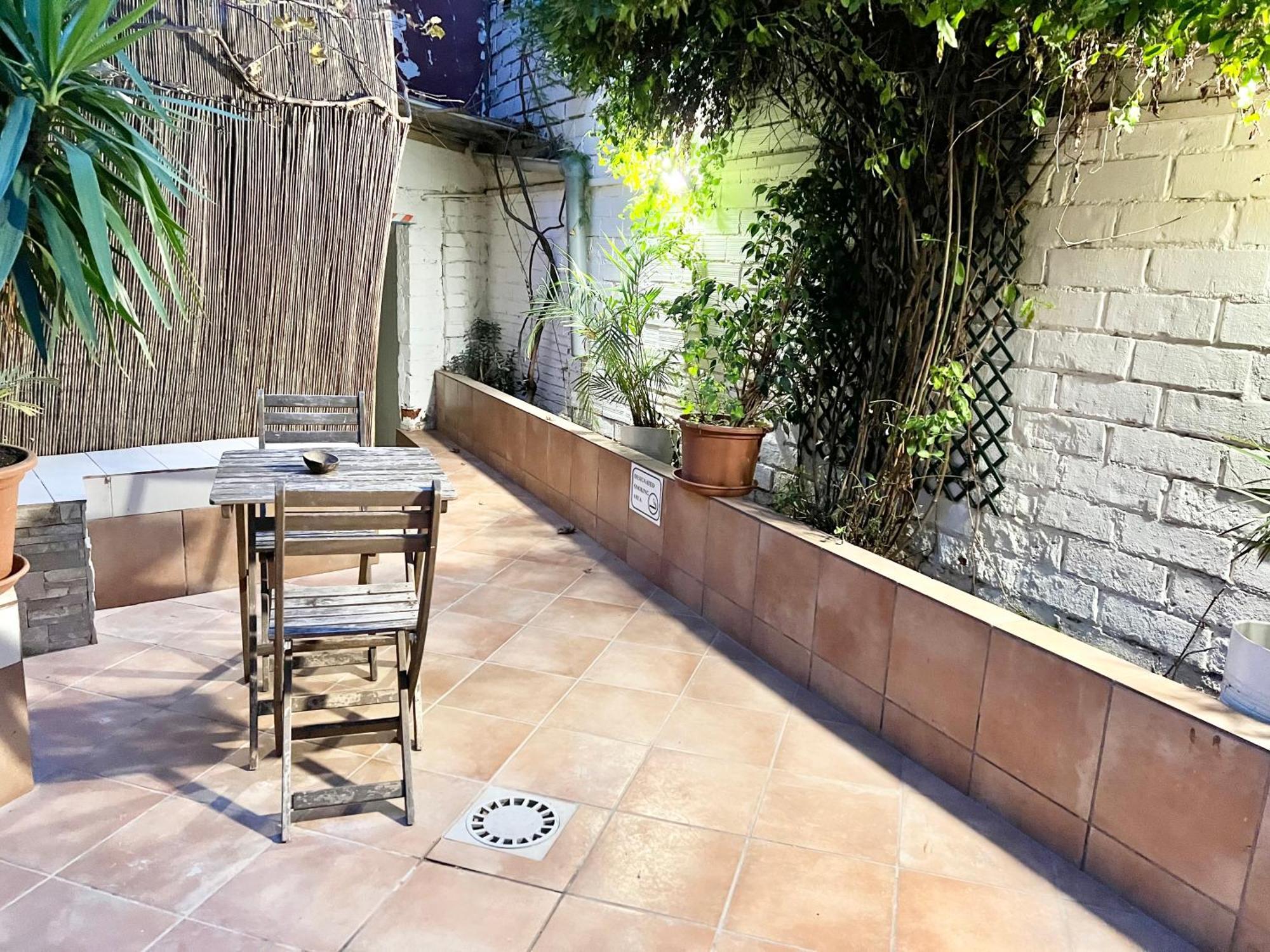 Cozy Suite Apartment, Wifi! Santa Coloma de Gramanet Exteriör bild