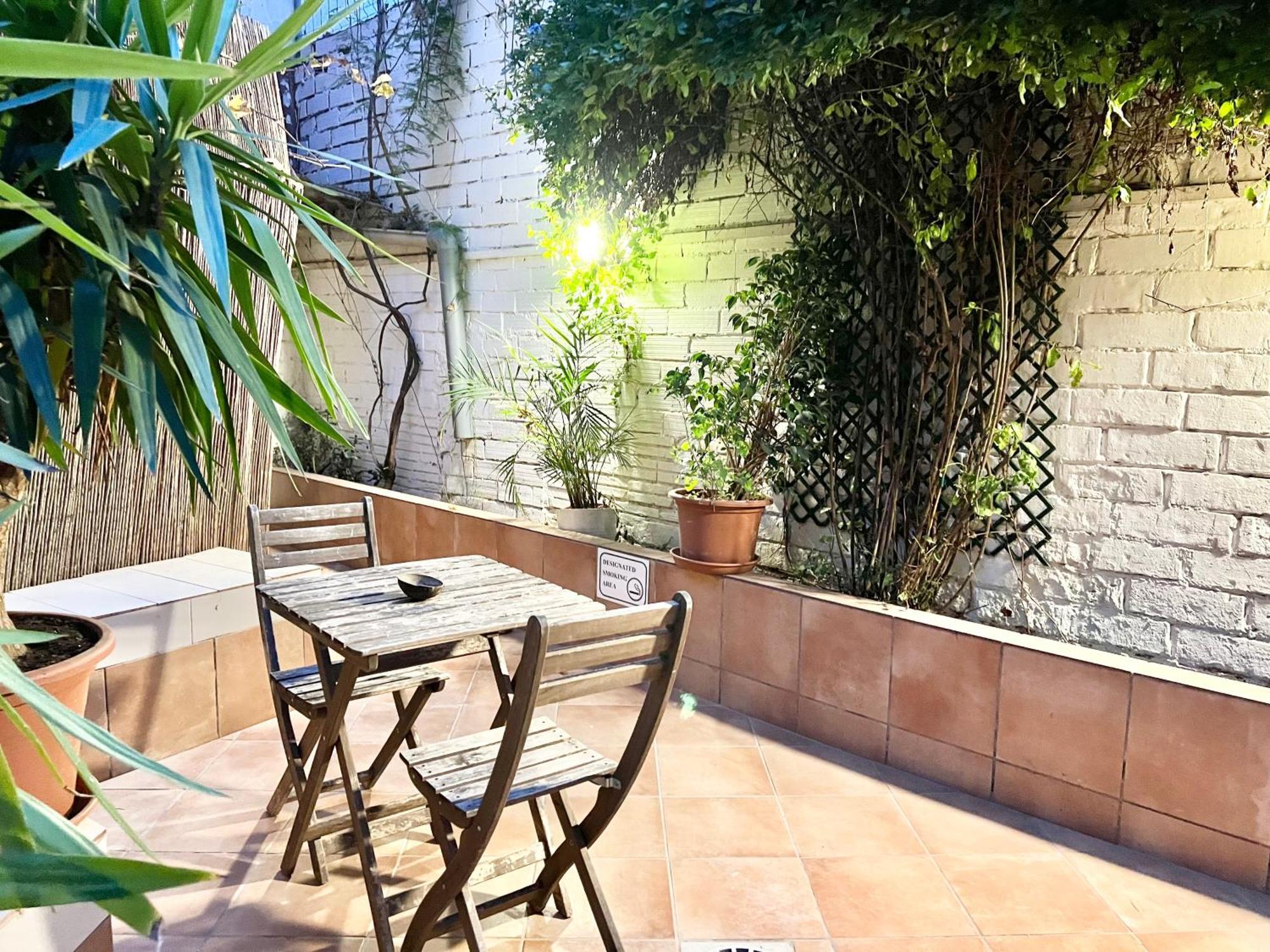 Cozy Suite Apartment, Wifi! Santa Coloma de Gramanet Exteriör bild