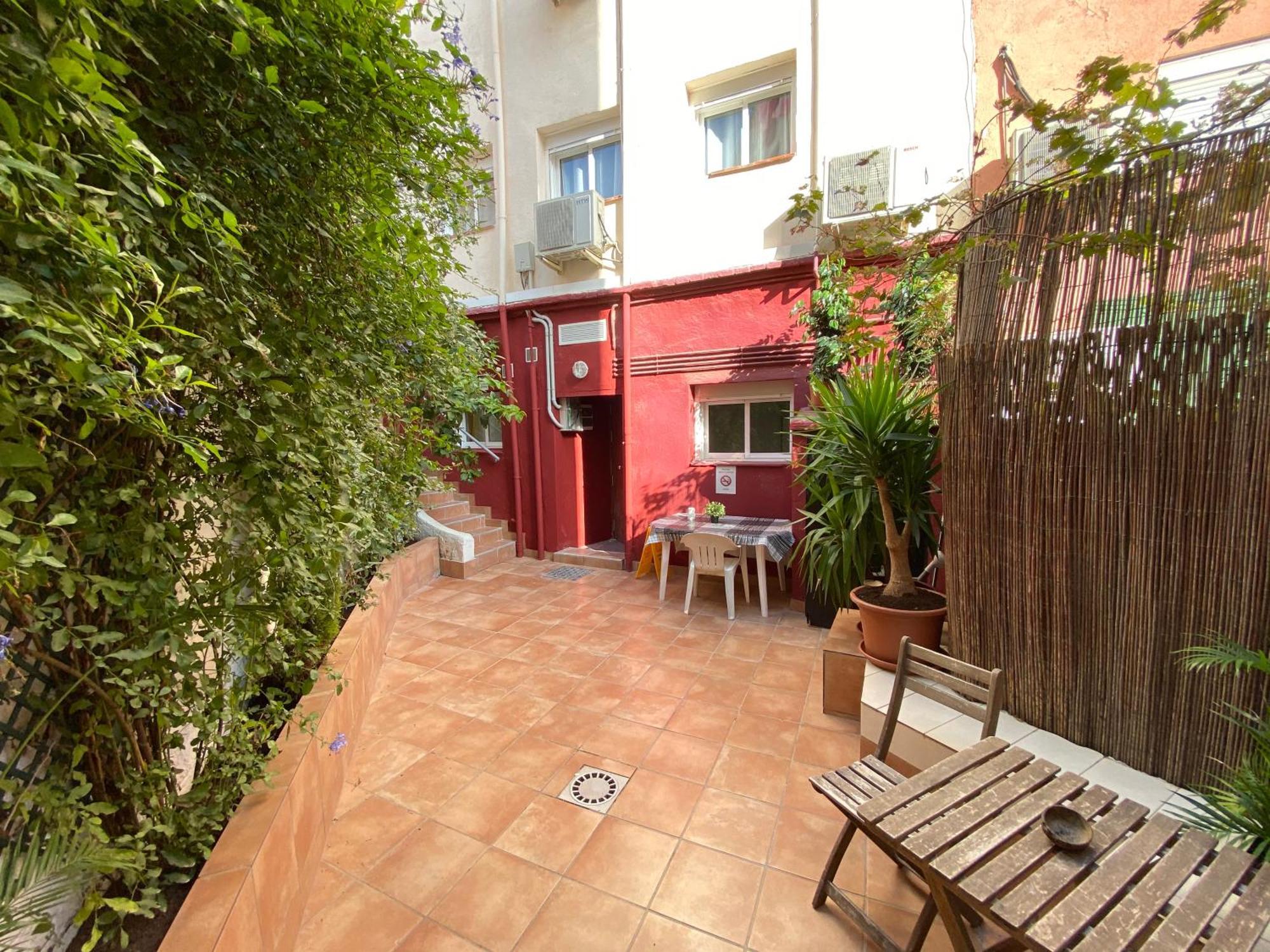 Cozy Suite Apartment, Wifi! Santa Coloma de Gramanet Exteriör bild